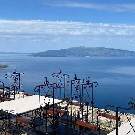 Blue Breeze Attic 2 Apartament Saranda